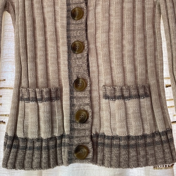 Free People Oatmeal Angora Ribbed Button Cardigan size Medium - Picture 3 of 7